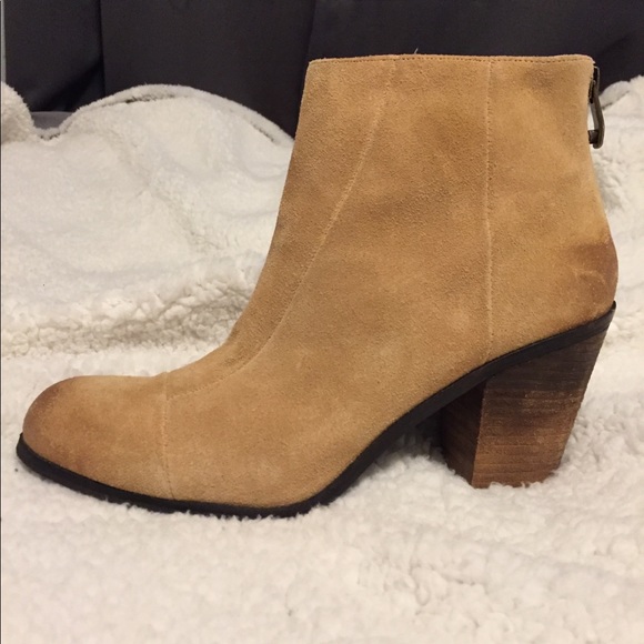 Vince Camuto Shoes - Vince Camuto “ Graysen “ bootie